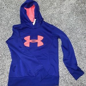 Under Armour sweatshirt